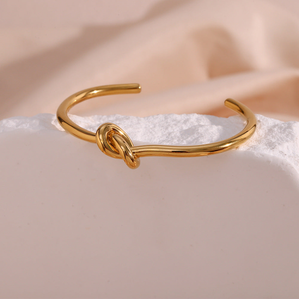 Louisa Gold Bangle